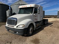 2004 Freightliner Columbia 120 T/A Truck Tractor 