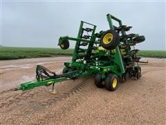 2015 John Deere 30’ 1990 CCS Drill 