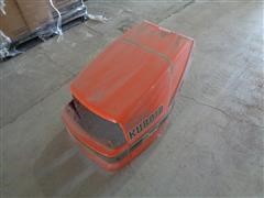 Kubota G 1900 Hood 