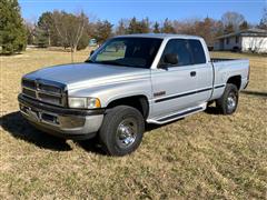 1999 Dodge RAM 2500 HD 2WD Extended Cab Pickup 
