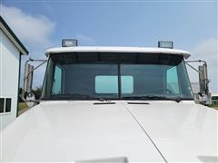 items/4e291459a94aef11b4ad000d3acfdee0/1996volvoconventionaldaycabtruck_9f7a9557af0d4b09aa4f441fb3b9728e.jpg