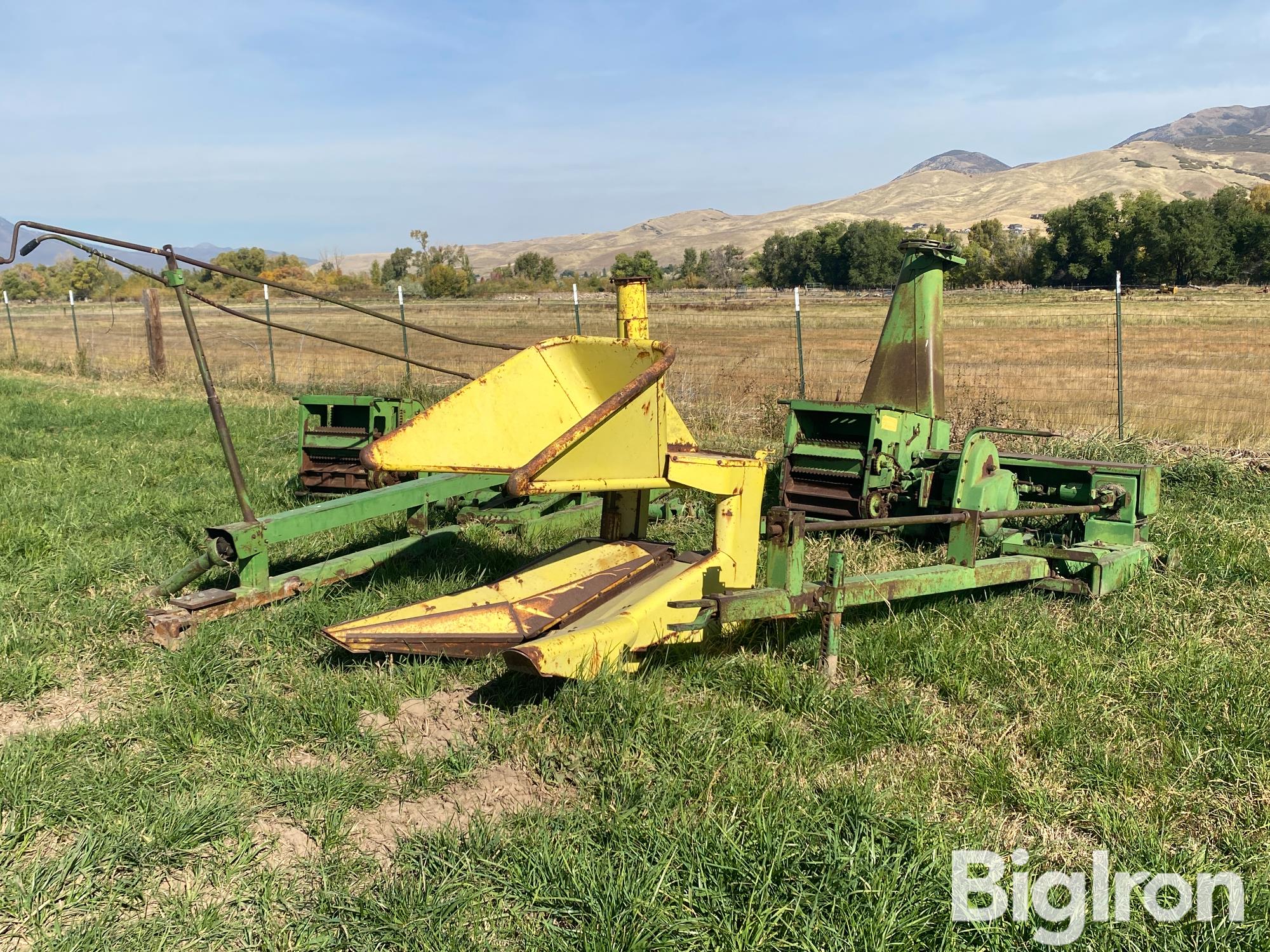 John Deere Pull-Type Forage Harvesters For Parts 