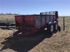 International 570 Manure Spreader 