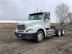 2005 Freightliner Columbia 120 T/A Day Cab Truck Tractor 