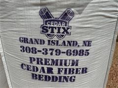 items/4e93e759d012ee11a81c000d3ad3f876/cedarfiberbedding-24_c52ebfbaabca4d0599a14fe6f2178419.jpg