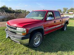 2001 Chevrolet 2500 HD LT 4x4 Crew Cab Pickup 