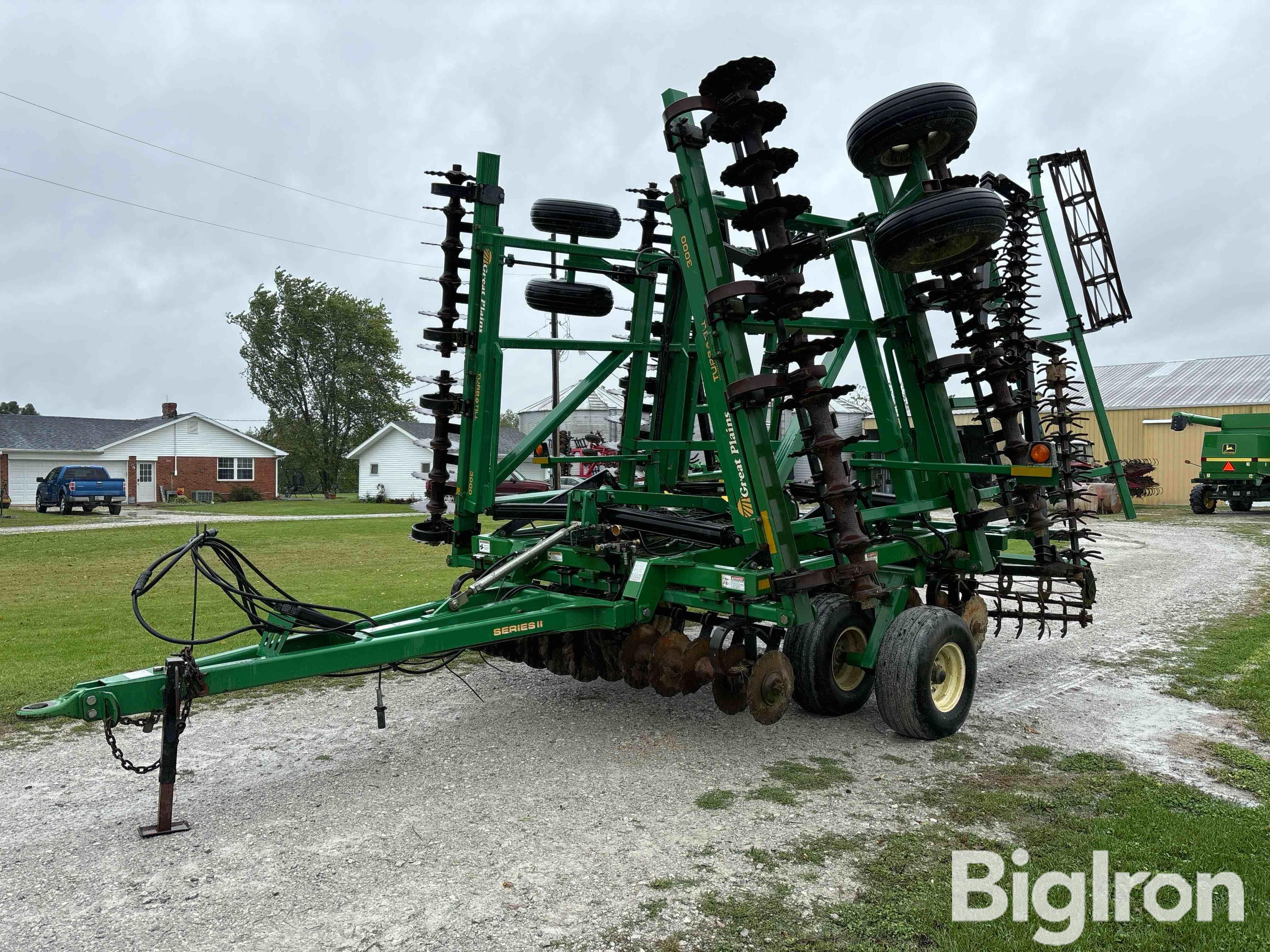 Great Plains 3000TT Series II Vertical Tillage Disk 