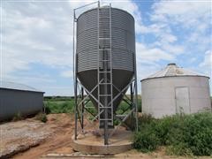 600 Bu Overhead Bin 