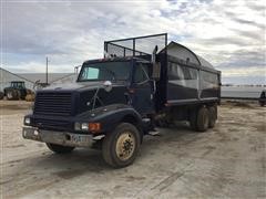 1992 International 8300 T/A Silage Truck 