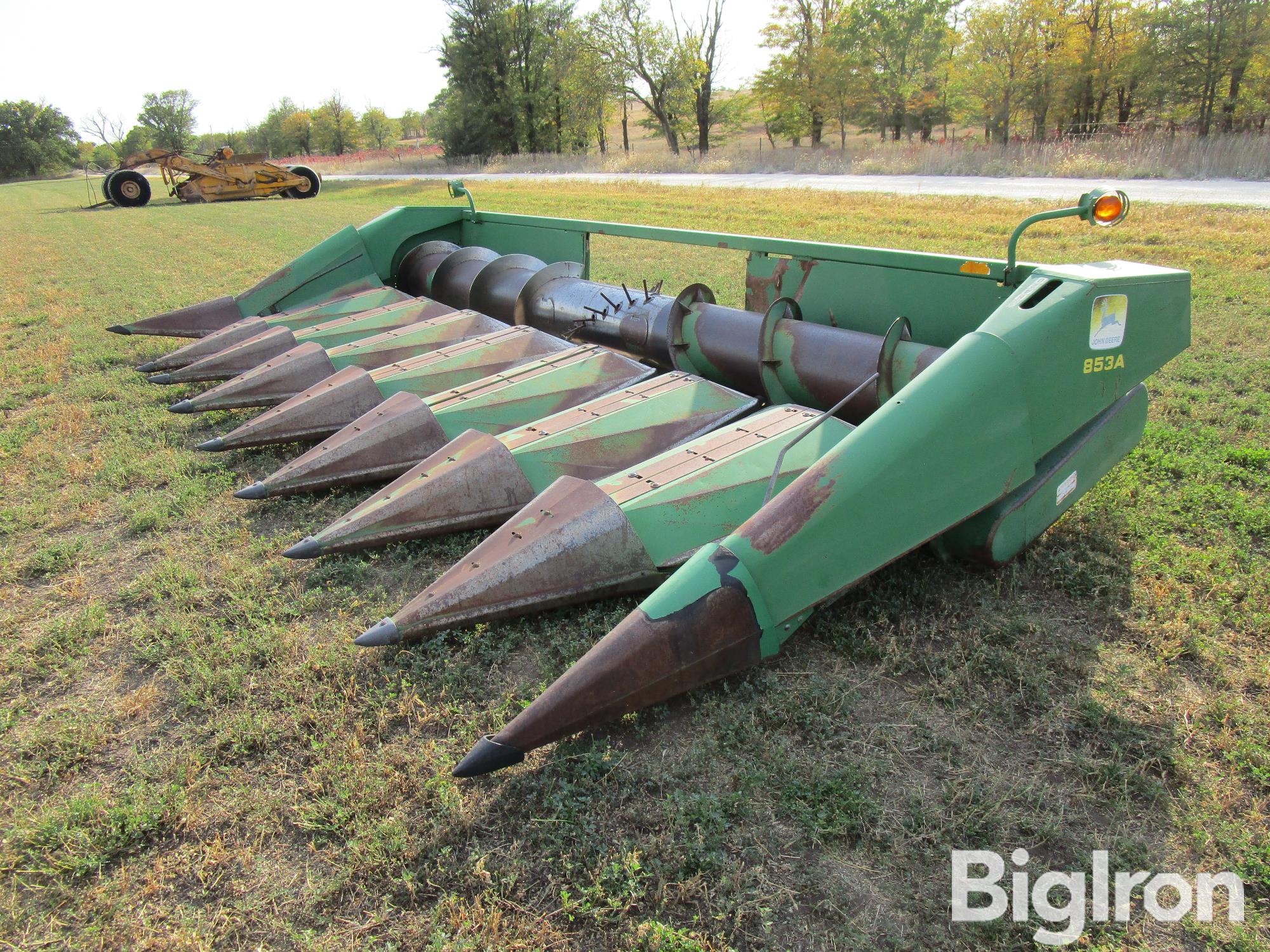 John Deere 853A 8R30 Row Head 