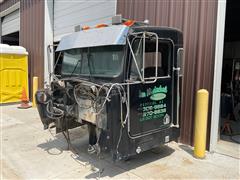 1995 Kenworth T800 Truck Tractor Cab 