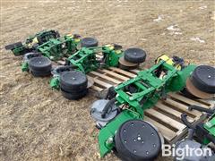 2012 John Deere XP Pro Series Planter Row Units W/Hydraulic Drive Motor 