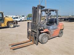 Toyota 7FGU35 Forklift 