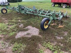 John Deere 1100 Cultivator 