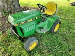 1981 John Deere 210 Lawn Tractor 