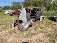 1937 Ford 2-Door Coupe Body & Frame 