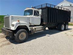 1988 Mack RW600 T/A Silage Truck 