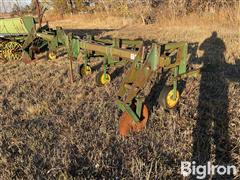 John Deere 825 Cultivator For Parts 