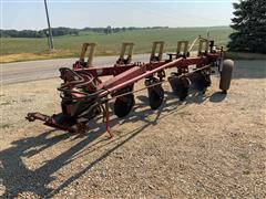 International Harvester 710 5-Bottom Plow 