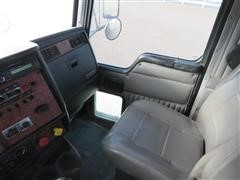 items/51266c9bbc8eec11b8210003fff90f6a/2005kenwortht800tadaycabtrucktracor_29fbd120561f451da6fe063f5650de02.jpg
