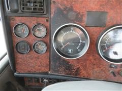 items/51266c9bbc8eec11b8210003fff90f6a/2005kenwortht800tadaycabtrucktracor_85e96a63a6ce4a5984f12c78d171ebec.jpg