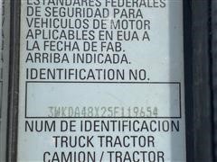 items/51266c9bbc8eec11b8210003fff90f6a/2005kenwortht800tadaycabtrucktracor_e5a91dde837d41ef97315ca8f5d004ca.jpg
