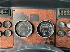 items/51266c9bbc8eec11b8210003fff90f6a/2005kenwortht800tadaycabtrucktracor_f964c3c9ac314a46a59bef00d3875381.jpg