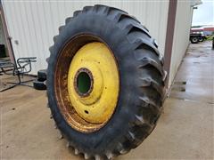 John Deere 8300 Dual Rim & Tire 