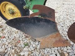 items/5165ecf5e8c3ec11bea10003fff93478/johndeere4bottomplow-39_a537d4c6a67748f4be57e7ff487b5837.jpg