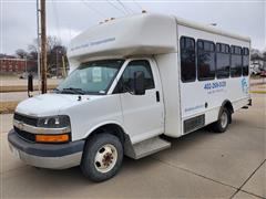 2006 Star Chevrolet Express G3500 2WD Accessible Shuttle Bus W/Chair Lift 