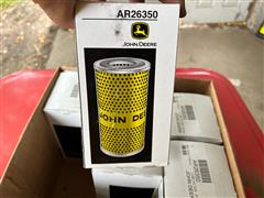 John Deere AR26350 Oil Filters 