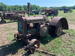 John Deere D 2WD Tractor 