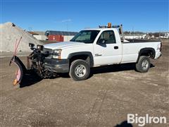 2004 Chevrolet Silverado 2500HD Long Bed 4WD Pickup w/ Snowplow 