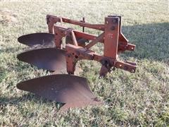 International Harvester 3x16" 3-pt Mounted Plow 