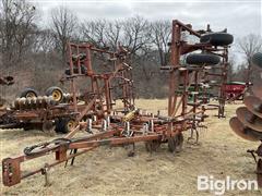 Wil-Rich Field Cultivator 