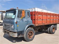 1974 International 1610B CargoStar S/A Cabover Grain Truck 