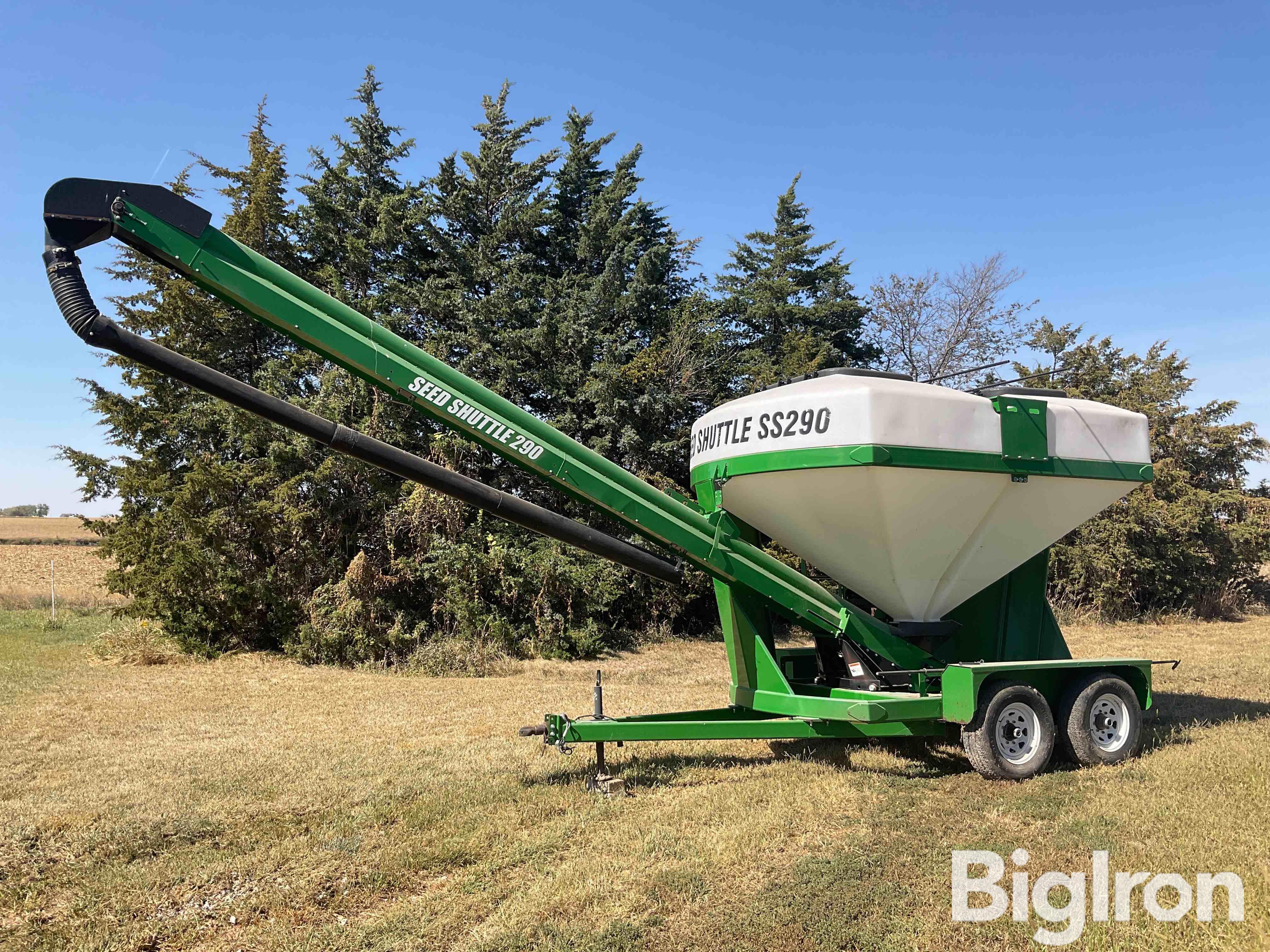 2011 Norwood SS290 T/A Bulk Seed Tender 