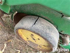 items/52bc495175acef1195f6000d3a620d5e/johndeere72008r30planter-24_54efd24fea934af2a23334a08b82db8d.jpg