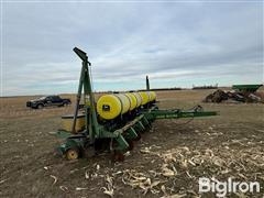 items/52bc495175acef1195f6000d3a620d5e/johndeere72008r30planter-24_95cca5e0843345109a4011963f9bed1e.jpg