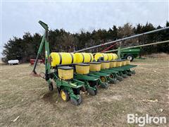 items/52bc495175acef1195f6000d3a620d5e/johndeere72008r30planter-24_d56cf787bd3b490588d153ca1d3b97d8.jpg