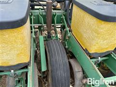 items/52bc495175acef1195f6000d3a620d5e/johndeere72008r30planter-24_da66ddcca6cd41368a41628c5f635452.jpg