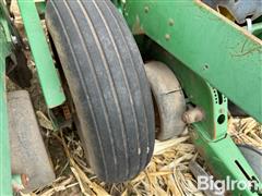 items/52bc495175acef1195f6000d3a620d5e/johndeere72008r30planter-24_fc3f43081bf8467b9742c01113691ca2.jpg