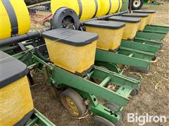 items/52bc495175acef1195f6000d3a620d5e/johndeere72008r30planter-24_ff06ef62bb0c4bdea1a4c6e40241452d.jpg