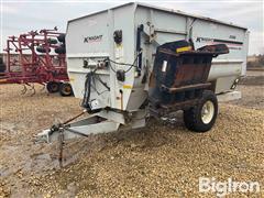 KUHN/Knight 3150 Commercial Reel Feed Wagon 