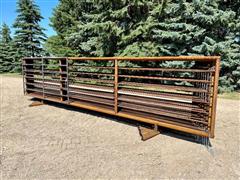 24' Free Standing Livestock Panels W/Gate 