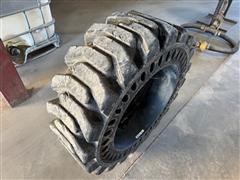 12.5-16.5 Solid Rubber Skid Steer Tire 