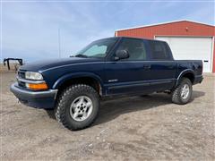 2002 Chevrolet S10 LS 4x4 Crew Cab Pickup 