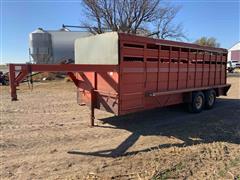 (Titled As) 1991 Donahue DS-720-4N T/A Gooseneck Livestock Trailer 