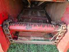 items/53f3034e0a4cee11a81c000d3a618ce0/1966farmall7062wdtractorwih234cornpicker_210d2c5eca7b45d98b423c4b976e9926.jpg