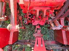 items/53f3034e0a4cee11a81c000d3a618ce0/1966farmall7062wdtractorwih234cornpicker_8f9fbb4e93834558ae6c3ce34541e7b0.jpg